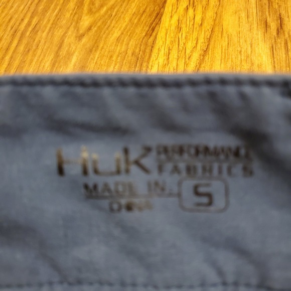 HUK Fishing Shorts Men Small‎ Blue Cargo Zip Pocket Outdoors Performance - Picture 4 of 7